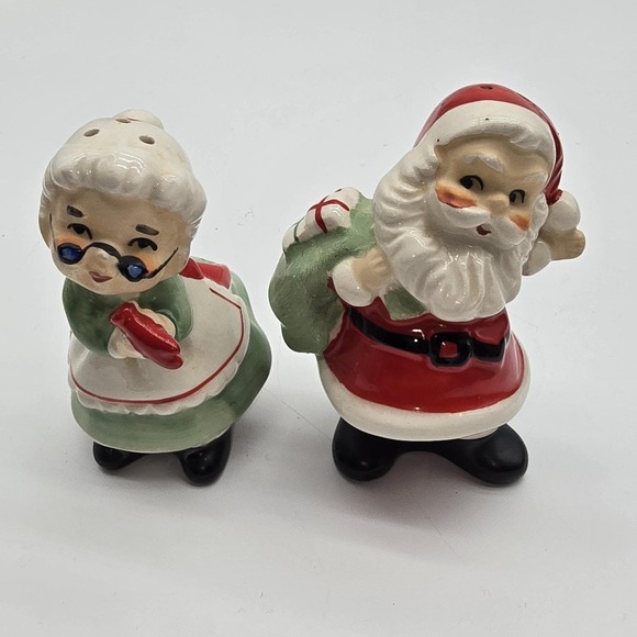The Unbranded Brand Other - Vintage Santa & Ms. Claus Salt‎ & Pepper Shaker Porcelain Set Christmas